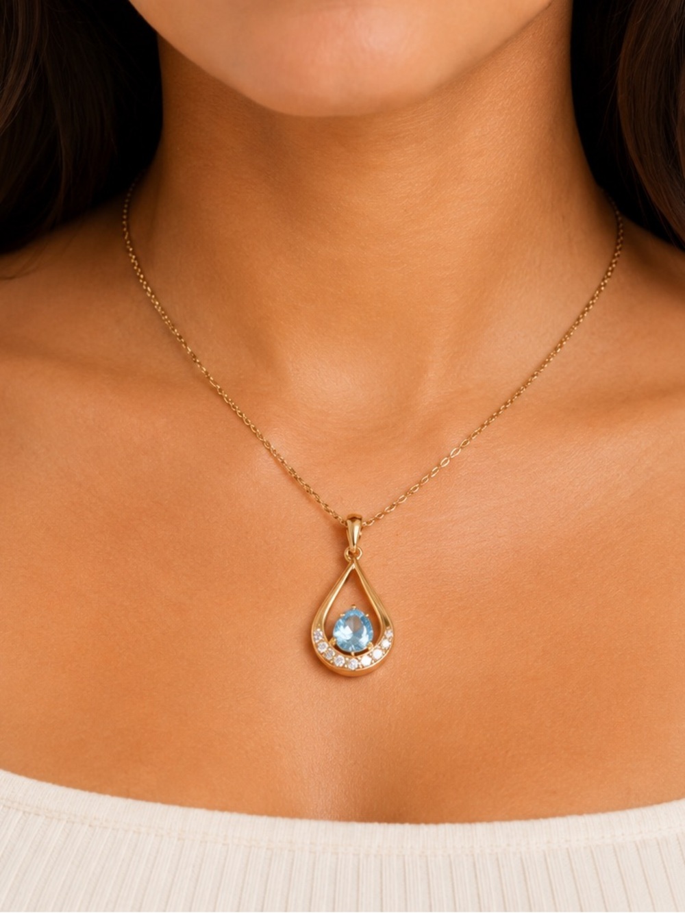 18K Gold Plated Genuine Blue Topaz & Diamond Necklace NWT Gift Box Included - Picture 3 of 8